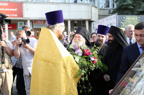 Праздничное дарение состоялось, визит продолжается Праздничное дарение состоялось, визит продолжается