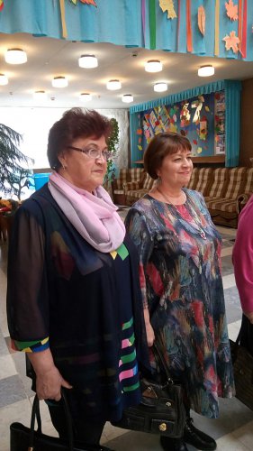 Никогда не поздно быть первыми Никогда не поздно быть первыми