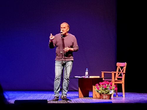 Алексей Гуськов: «Радость моей профессии – когда предлагают необычное. Алексей Гуськов: «Радость моей профессии – когда предлагают необычное.