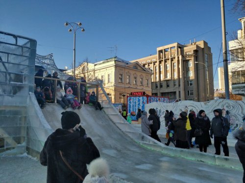 Застывшая сказка: Ледовый городок в Екатеринбурге! Застывшая сказка: Ледовый городок в Екатеринбурге!