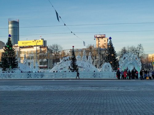 Застывшая сказка: Ледовый городок в Екатеринбурге! Застывшая сказка: Ледовый городок в Екатеринбурге!