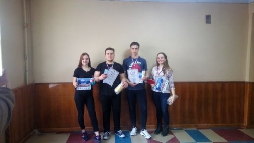 Предложили сыграть в теннис вместо интернета Предложили сыграть в теннис вместо интернета