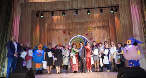 В посёлке Новогорный прошёл большой красивый праздник В посёлке Новогорный прошёл большой красивый праздник