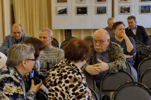 Поэзия через фотографию: в Озерске открылась выставка из Новоуральска Поэзия через фотографию: в Озерске открылась выставка из Новоуральска