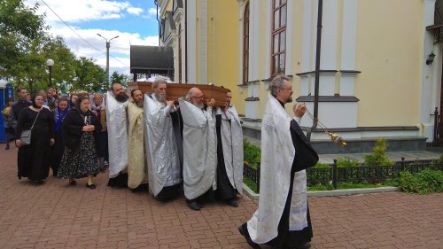 Кыштым и Озерск простился с отцом Николаем Кыштым и Озерск простился с отцом Николаем
