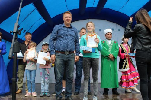 Сабантуй прошёл ярко, зрелищно и весело Сабантуй прошёл ярко, зрелищно и весело