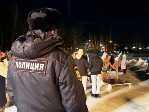 Сотрудники полиции Озерска обеспечили охрану общественного порядка при проведении мероприятий, посвященных Крещению