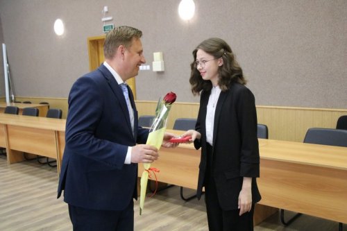Золотые наши: озерским выпускникам вручены заслуженные награды.