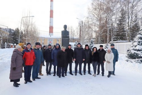 В городе Сим Челябинской области открыли мемориальную доску в честь Игоря Курчатова.