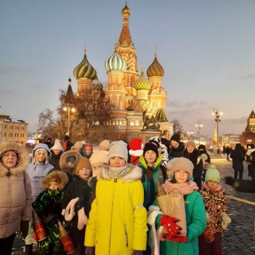 Озерские школьники провели зимние каникулы в крупных городах России.