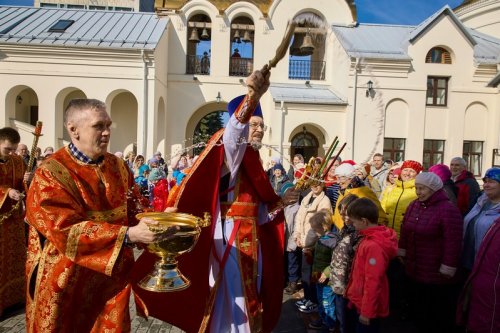 В честь Светлой Пасхи в Озерске прошли праздничные мероприятия в рамках духовно-просветительской программы «Росток».