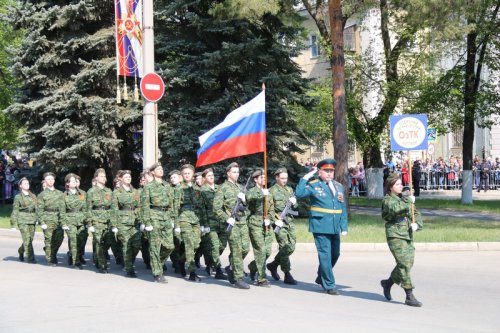 Забывать не имеем права: 9 мая в Озерске состоялся военный парад.