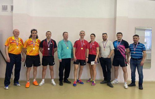 В Озерске прошел открытый командный Чемпионат округа по настольному теннису.