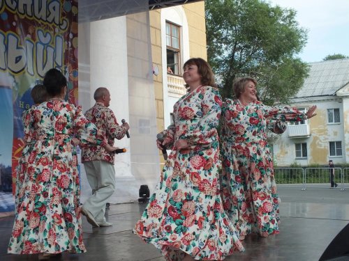 Новогорный отметил 70-летний юбилей.