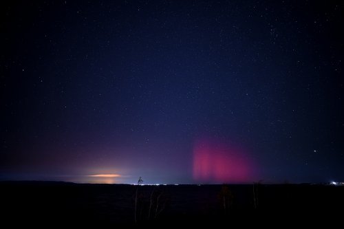 Северное сияние увидели жители Челябинской области утром 7 октября.