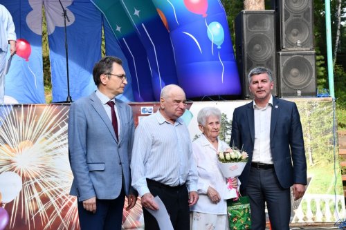 Озерск отметил День семьи, любви и верности.